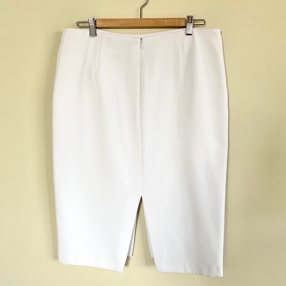 Banana Republic white pencil skirt size 12 - Picture 2 of 5